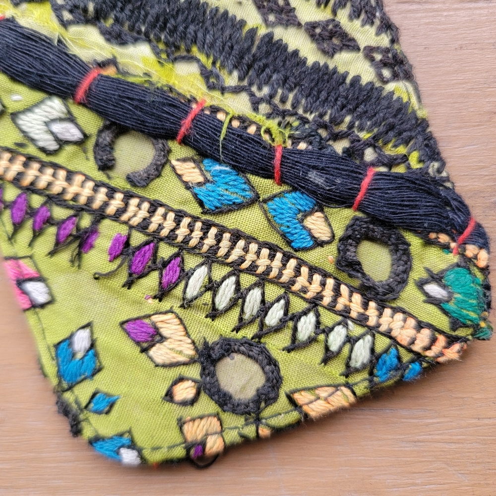 🌋👽 Free People Boho Embroidered Repurposed vtg banjara hippie Wallet card case - Picture 12 of 16
